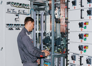MV Switchgear Repair & Replacement